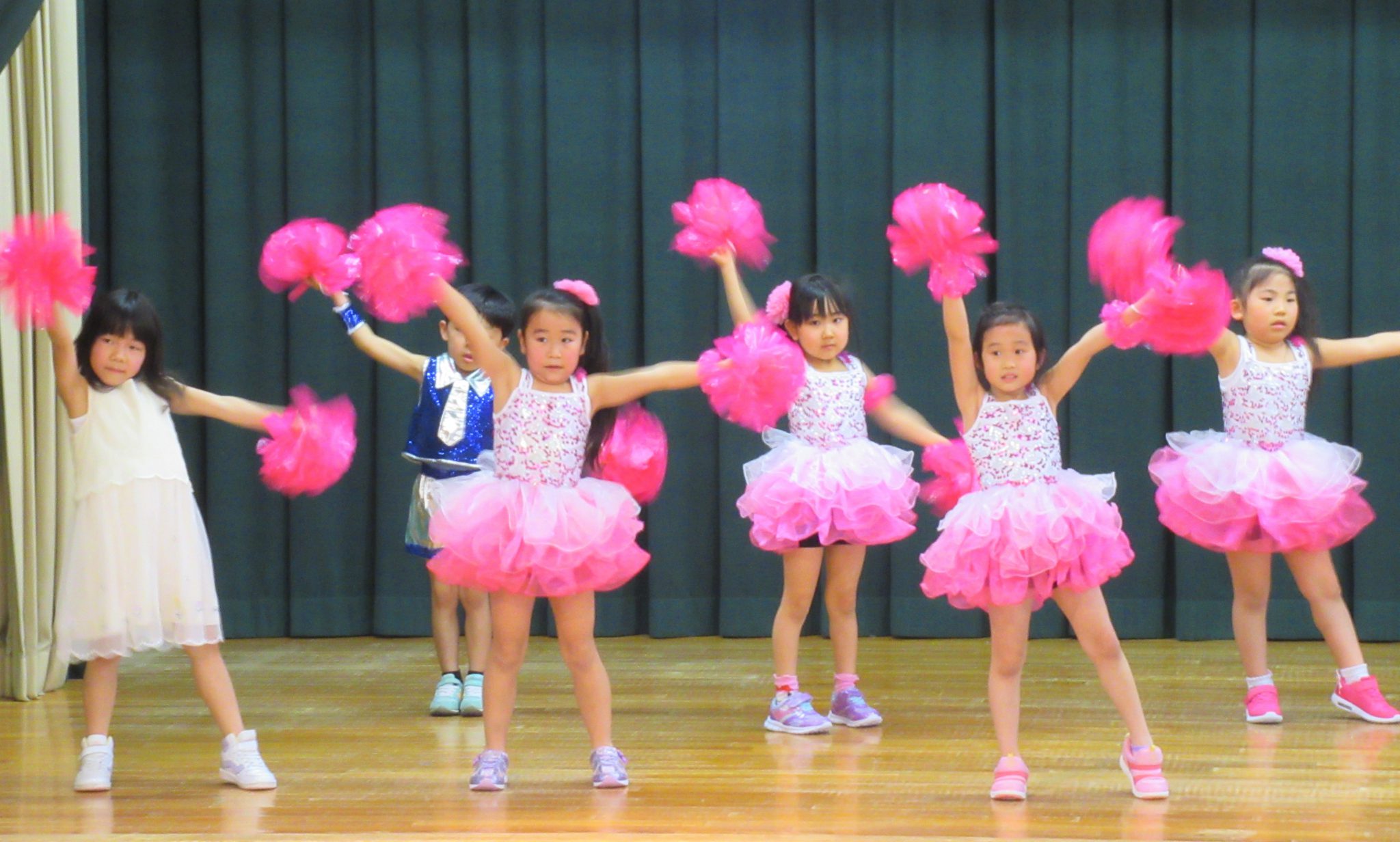 キッズダンスクラブ発表会 慈恵幼稚園