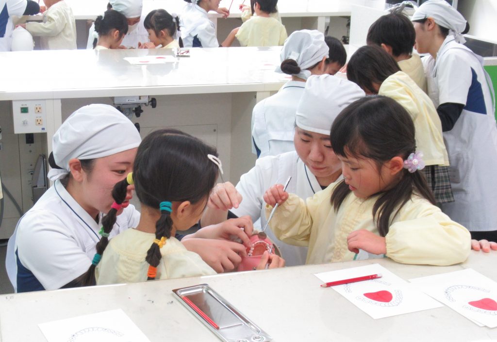 姉妹校　歯科医療専門学校見学🦷（11/12）